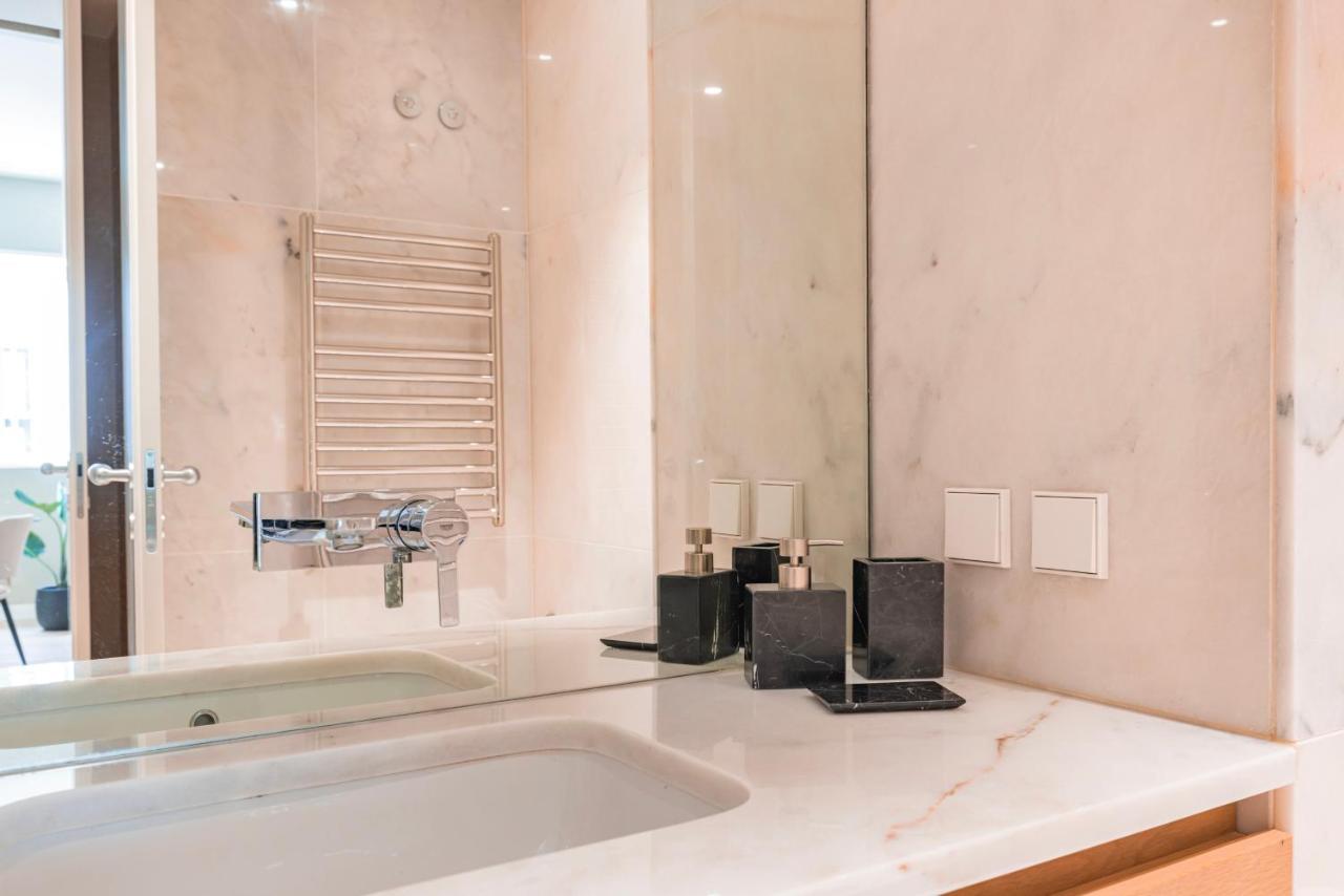 Liberdade Elegance W/Rooftop Pool By Lovelystay Lisboa Exterior foto